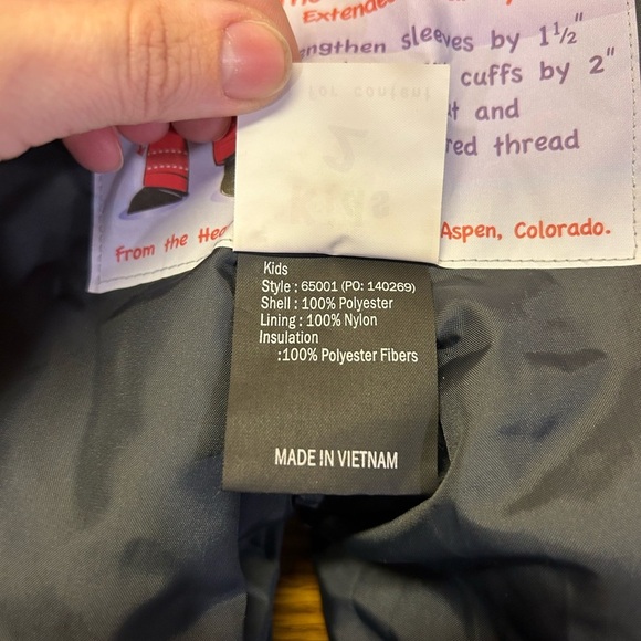 Obermeyer Volt Ski Pants, size 2. - Picture 4 of 11